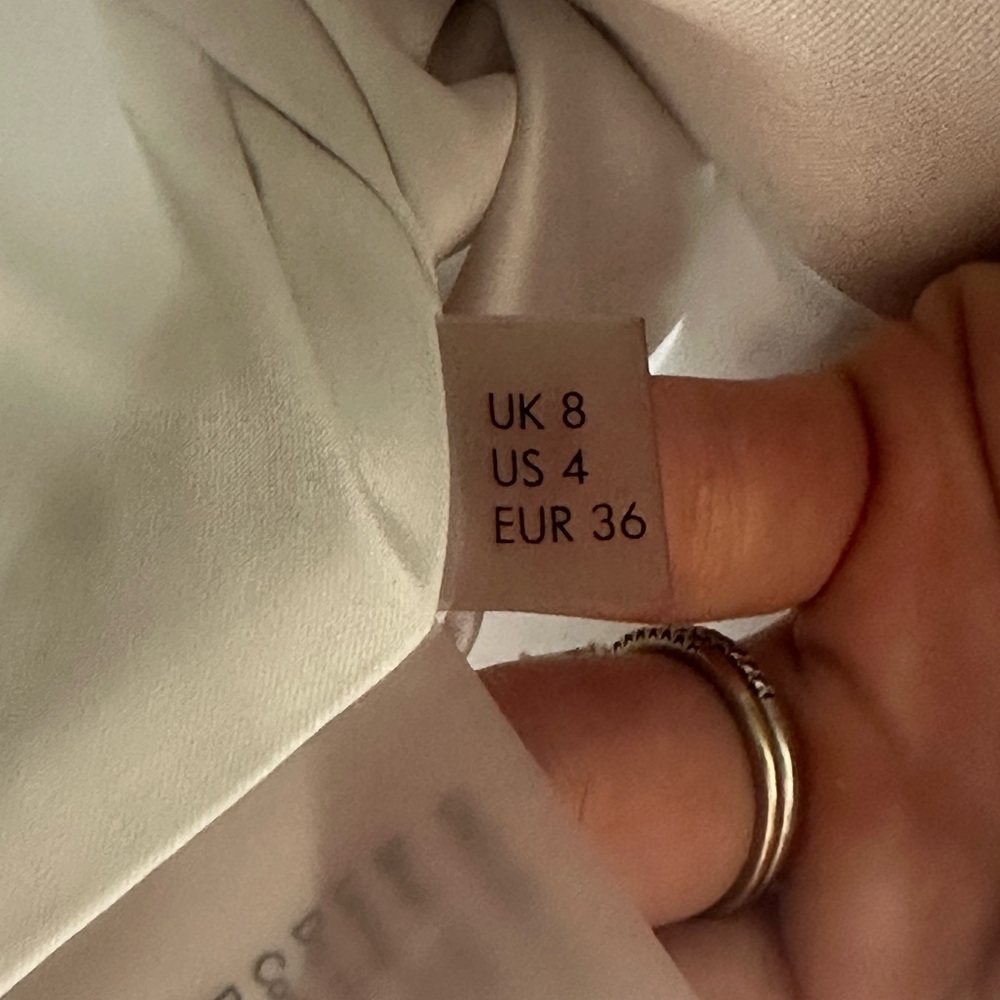 Solace London Elina Dress Ivory - Picture 7 of 9